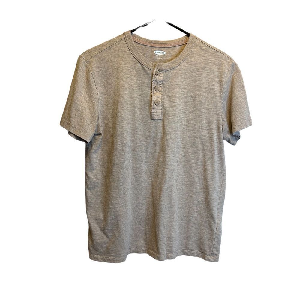 Old Navy soft washed 3 button men’s shirt in Size Small